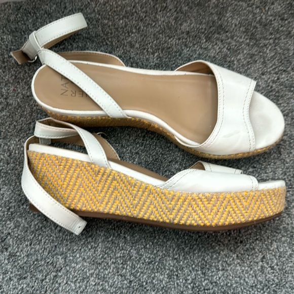 Naturalizer size 10M wedge sandals - Picture 1 of 7